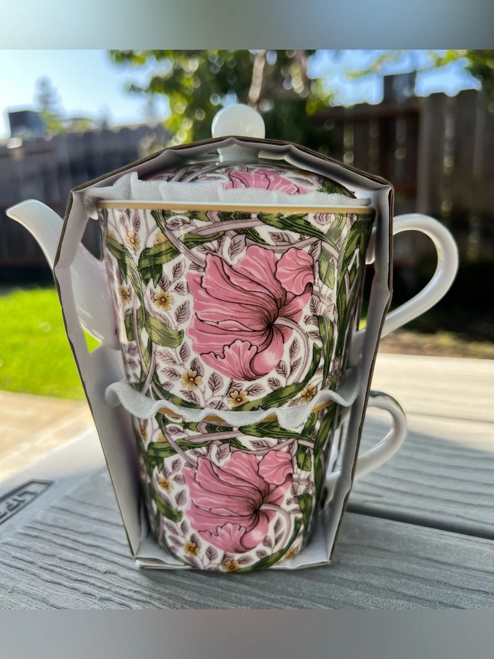 NWT rare Pimpernel fine china for one